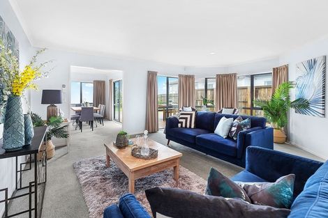 Photo of property in 52 Miles Crescent, Newlands, Wellington, 6037