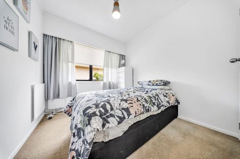 Photo of property in 8 Indus Place, Half Moon Bay, Auckland, 2012