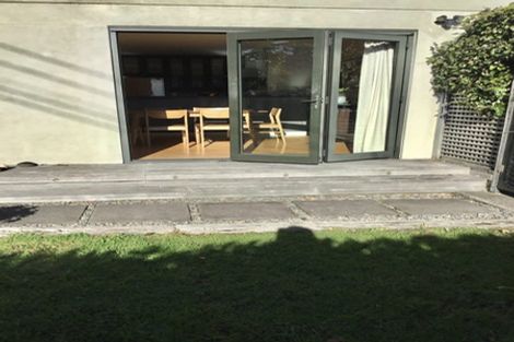 Photo of property in 1/5 Sinclair Street, Devonport, Auckland, 0624