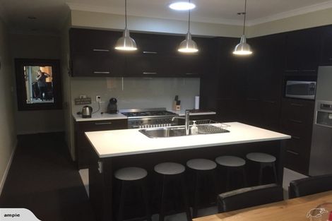 Photo of property in 17 Ohau Court, Fairview Heights, Auckland, 0632