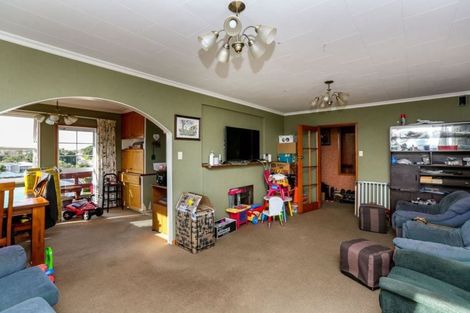 Photo of property in 235 Frankley Road, Frankleigh Park, New Plymouth, 4310