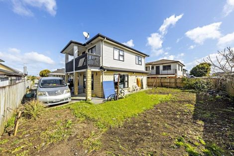 Photo of property in 16a Freyberg Avenue, Papatoetoe, Auckland, 2104