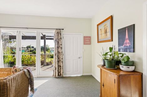 Photo of property in 42 Back Road, Granity, 7823