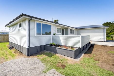 Photo of property in 35 Dorset Street, Opunake, 4616