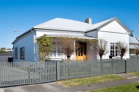 Photo of property in 4 Kinross White Street, Napier South, Napier, 4110