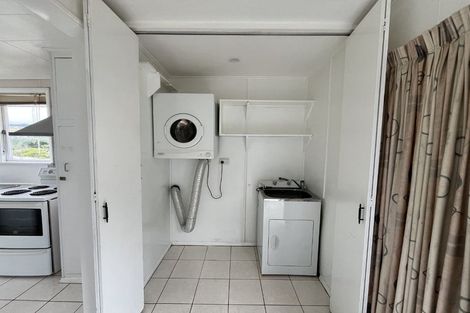 Photo of property in 5 Wakefield Terrace, Tawa, Wellington, 5028