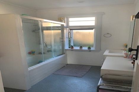 Photo of property in 124 Waimea Road, Nelson South, Nelson, 7010