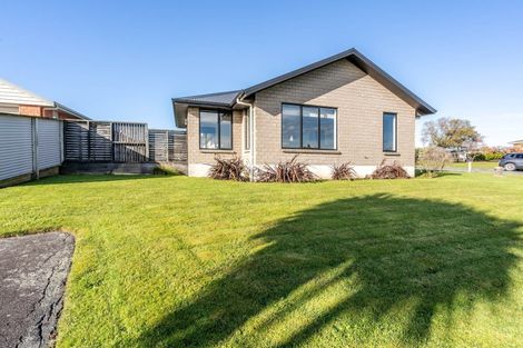 Photo of property in 24 Welsh Road, Winton, 9720