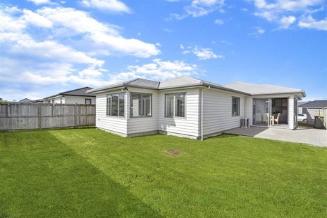 Photo of property in 23 Hollowout Street, Takanini, 2112