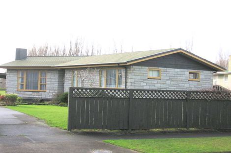 Photo of property in 59 Ruamahanga Crescent, Terrace End, Palmerston North, 4410