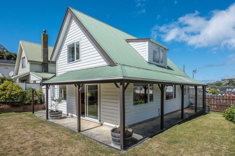 Photo of property in 1 Tralee Place, Johnsonville, Wellington, 6037