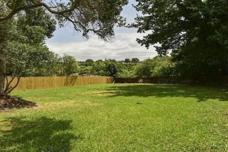 Photo of property in 83 Farquhar Road, Glendene, Auckland, 0602