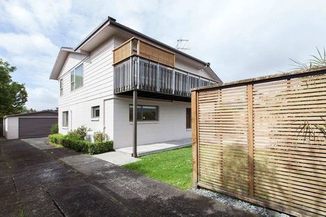 Photo of property in 9 Darren Crescent, Half Moon Bay, Auckland, 2012