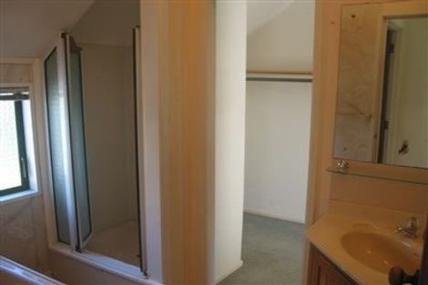 Photo of property in 1/20-22 Waratah Street, Birkenhead, Auckland, 0626