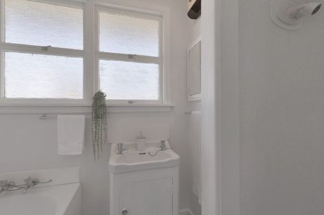 Photo of property in 6 Morris Road, Amberley, 7410