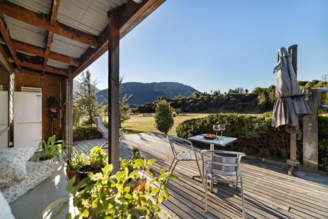 Photo of property in 54 Xenicus Rise, Glenorchy, 9372