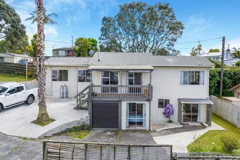 Photo of property in 4/89a Royal Road, Massey, Auckland, 0614
