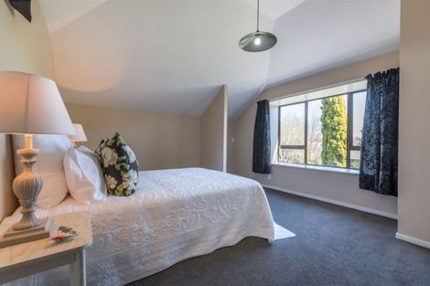 Photo of property in 14 Tyndale Place, Ilam, Christchurch, 8041