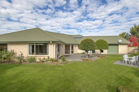 Photo of property in 18 Elm Drive, Rangiora, 7400