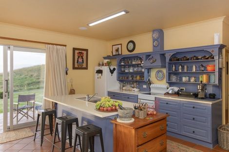 Photo of property in 599 Waihau Road, Tolaga Bay, 4073