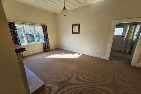 Photo of property in 15 Myrtle Street, Hamilton East, Hamilton, 3216