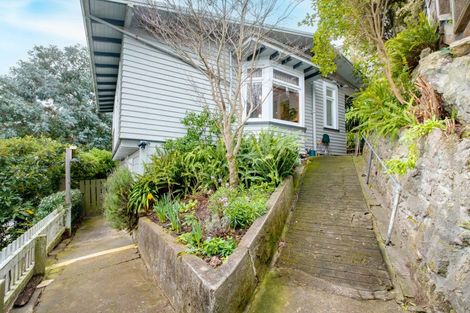 Photo of property in 4 Guys Hill Road, Hospital Hill, Napier, 4110