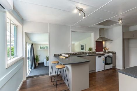 Photo of property in 118 Brandon Street, Featherston, 5710