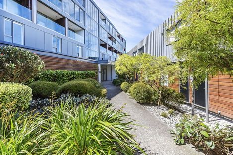 Photo of property in Patent 326 Apartments, 504s/326 Evans Bay Parade, Hataitai, Wellington, 6021