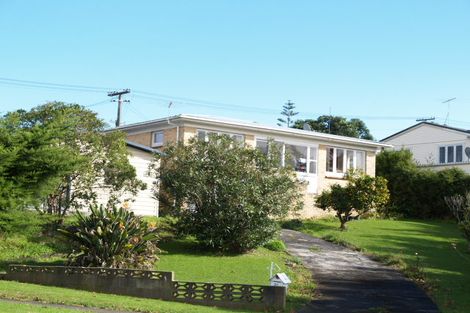 Photo of property in 58 Churchill Road, Cockle Bay, Auckland, 2014