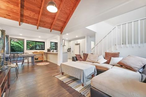 Photo of property in 74 Rhinevale Close, Henderson, Auckland, 0612