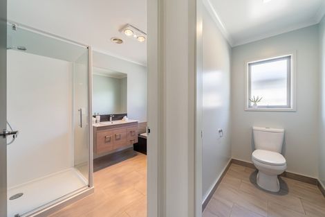 Photo of property in 27 Kurth Crescent, Silverstream, Upper Hutt, 5019