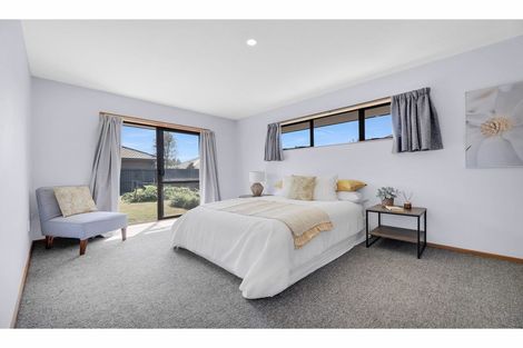 Photo of property in 22 Giles Place, Shirley, Christchurch, 8061