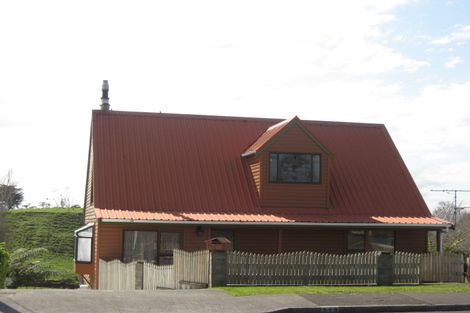 Photo of property in 319 Tukapa Street, Hurdon, New Plymouth, 4310