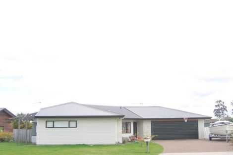 Photo of property in 36 Fairview Terrace, Waipahihi, Taupo, 3330