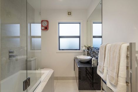 Photo of property in 6 Hobson Heights Road, Lucas Heights, Auckland, 0632