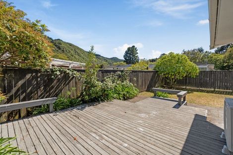 Photo of property in 9b Gemstone Drive, Birchville, Upper Hutt, 5018