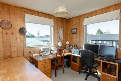 Photo of property in 10 Mangarau Crescent, Havelock North, 4130