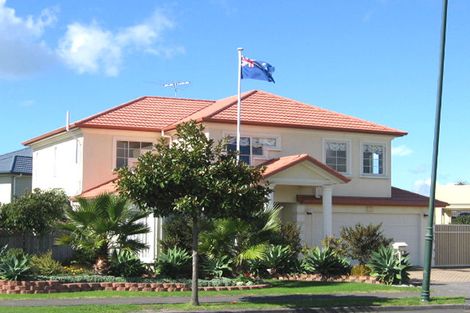 Photo of property in 28 Gunner Drive, Te Atatu Peninsula, Auckland, 0610