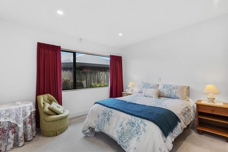 Photo of property in 1/14 Vincent Street, Waterloo, Lower Hutt, 5011