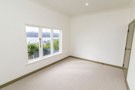 Photo of property in 71 Seatoun Heights Road, Seatoun, Wellington, 6022