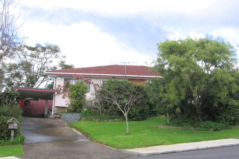 Photo of property in 2/4 Rachael Place, Farm Cove, Auckland, 2012