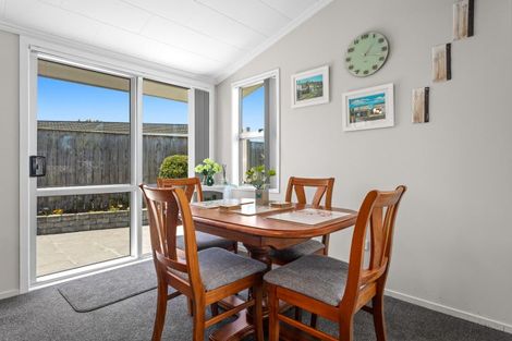 Photo of property in 25 Puriri Crescent, Edgecumbe, 3120