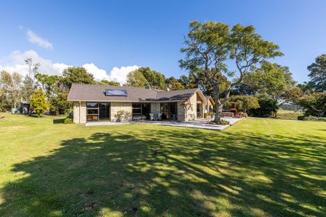 Photo of property in 201 Egmont Road, Hillsborough, New Plymouth, 4372