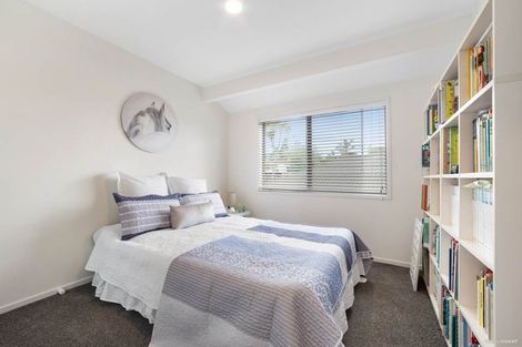 Photo of property in 626d Beach Road, Browns Bay, Auckland, 0630