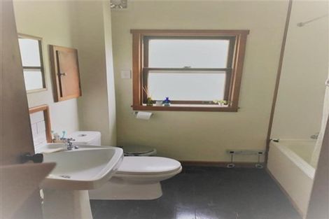 Photo of property in 55 Walter Road, Lowry Bay, Lower Hutt, 5013