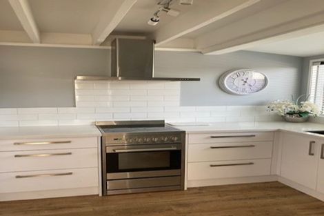 Photo of property in 44 Rotten Row, Waikuku Beach, 7473