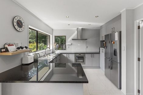 Photo of property in 2/17 Seneca Court, Golflands, Auckland, 2013