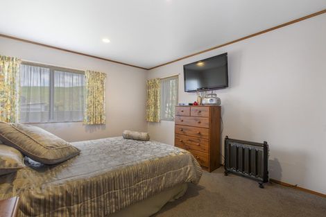 Photo of property in 2 Forest Place, Lynmore, Rotorua, 3010