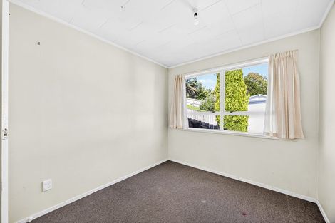 Photo of property in 10 William Hadlow Place, Hatfields Beach, Orewa, 0931