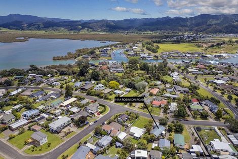 Photo of property in 141a Robinson Road, Whitianga, 3510